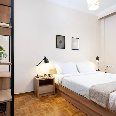 Houseloft White Tower Icon Apartamento