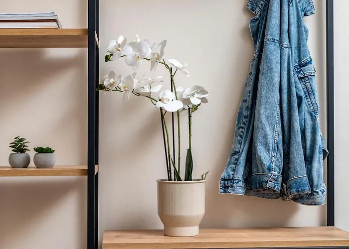 Apartment Houseloft White Tower Icon *