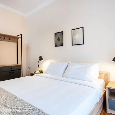 Houseloft White Tower Icon Apartamento