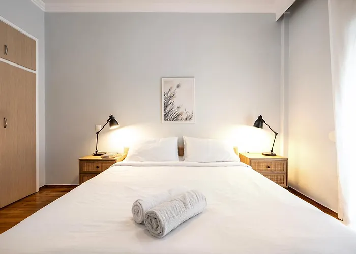 Houseloft White Tower Icon 公寓